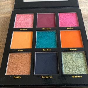 Unearthly cosmetics Lore palette
